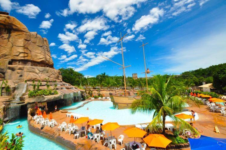 Piazza Diroma Acqua Park Hotel Caldas Novas Ngoại thất bức ảnh