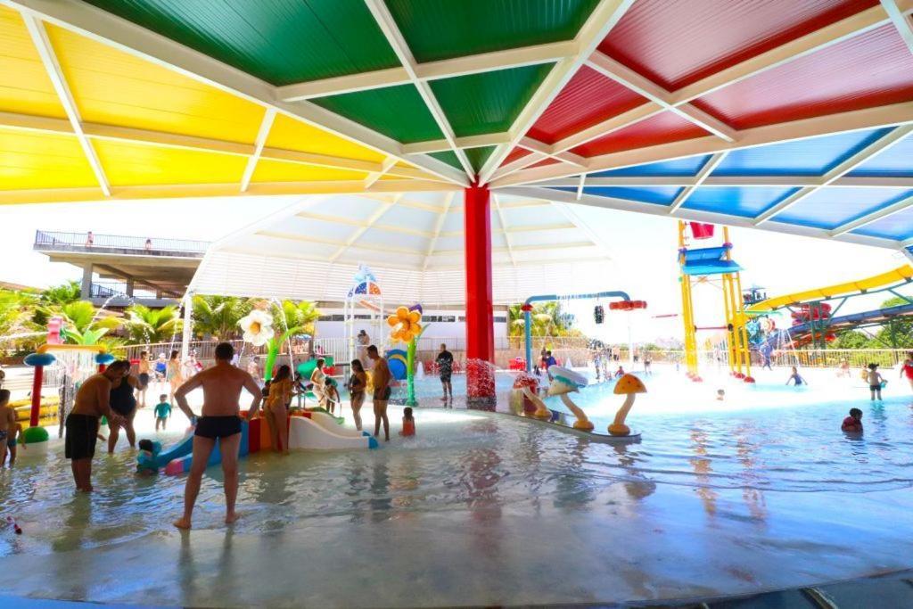 Piazza Diroma Acqua Park Hotel Caldas Novas Ngoại thất bức ảnh